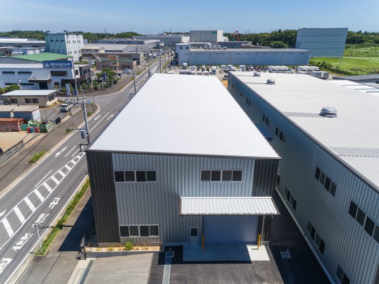 2.8t天井走行クレーンを備えた増築棟