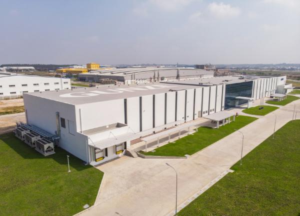 ベトナム・グンゼのプラスチック工場