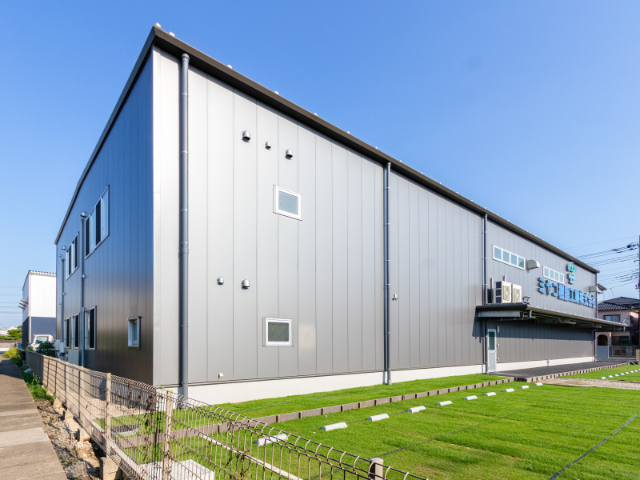 横河ブリッジシステム建築_施工事例_樹脂工場